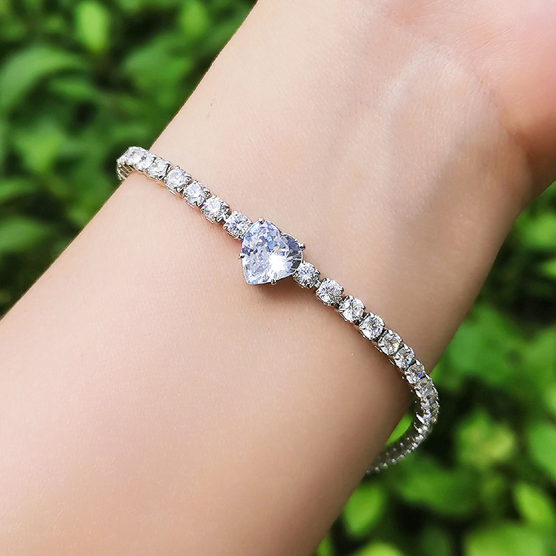 Fashion Heart Shape Copper Plating Inlay Rhinestones Bracelets 1 Piece