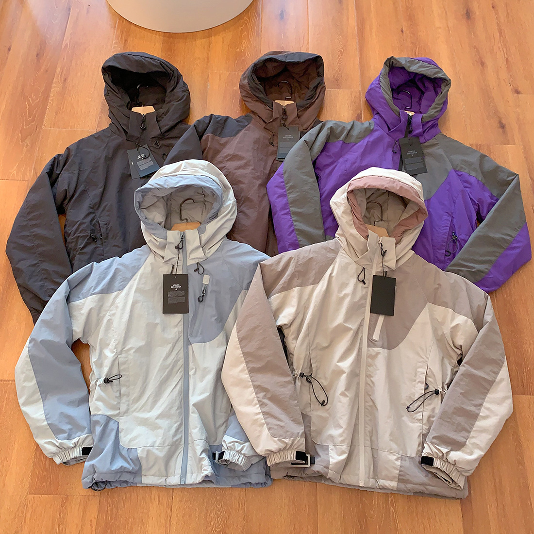 Al aire libre montaña ropa de algodón con capuzas de viento parejas de hombre y mujer caliente a prueba de viento ropa de algodón multicolor opcional