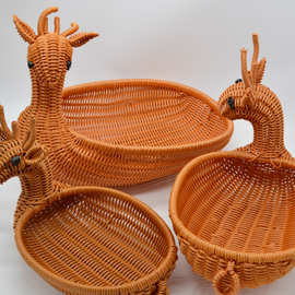 定制长颈鹿造型手工藤编收纳篮 创意仿藤编织水果零食收纳筐