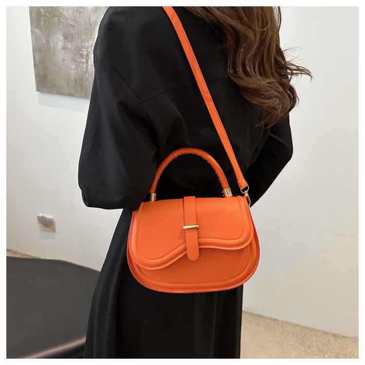 Einfache lässige 2024 neue modische und stilvolle einzelne Schulter Crossbody koreanische Version vielseitige kleine quadratische Tasche für_voghion.com