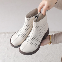 2025���ļ��¿��͸���U��ŮЬ��Ƥ���mܛ�׶���ЬŮ�и��͹ś�ѥ