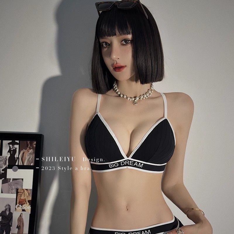 American-Style Sexy Sports-Style Lingerie for Girls, Wireless, Slimming, Triangle Cup, Small Chest Gathering, Beautiful Back Bra Set American-Style Sexy Sports-Style Lingerie for Girls, Wireless, Slimming, Triangle Cup, Small Chest Gathering, Beautiful Back Bra Set