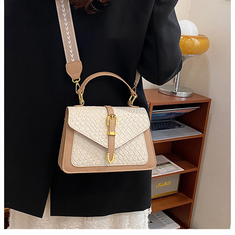 307g Weight Magnetic Buckle Closure Type Single Shoulder Strap Strap Type Crossbody Bag Bags Type Daily Occasion Pu Leather Material Color Block, Solid Color Pattern All Seasons Season Women's Gender Classic Style Style Square Shape Small Size Women's Small Pu Leather Color Block Solid Color Classic Style Square Magnetic Buckle Crossbody Bag 19