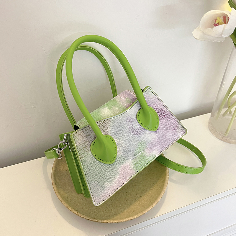 Frau Mittel Pu-Leder Krokodil Klassischer Stil Strassenmode Quadrat Magnetschnalle Umhängetasche display picture 14