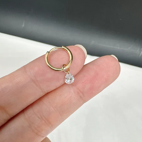 A drop of tears ~ S925 sterling silver plated 18K gold zircon ear buckle small ear captive ear hole Joker earrings jennie