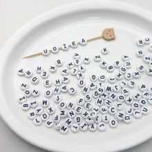 亚克力5x10mm扁圆滴油字母珠元音珠diy饰品手机链钥匙扣制作配件