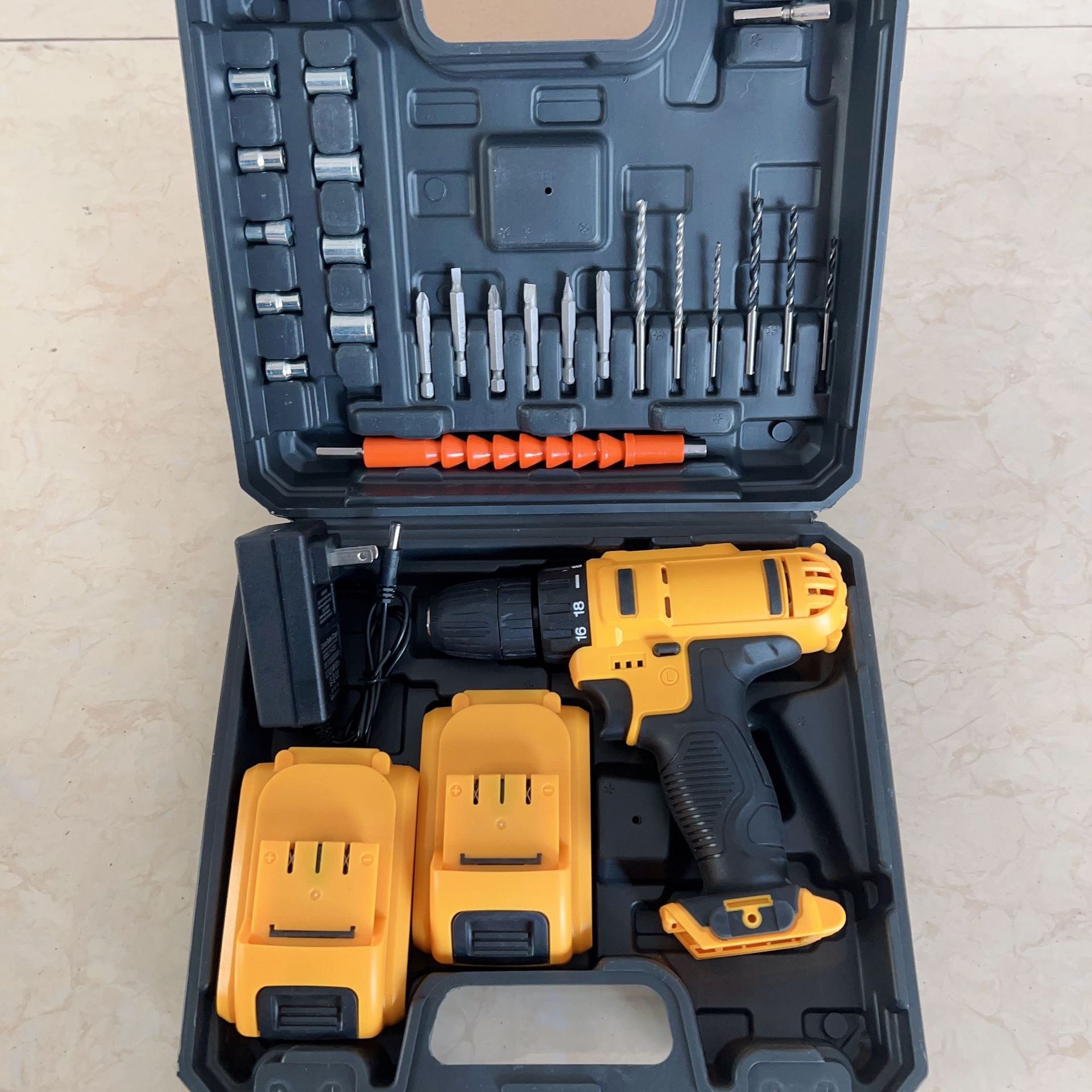 Conjunto de taladro eléctrico de litio multifuncional de 21v transfronterizo, taladro eléctrico recargable de comercio exterior, fábrica de taladro de impacto para el hogar al por mayor