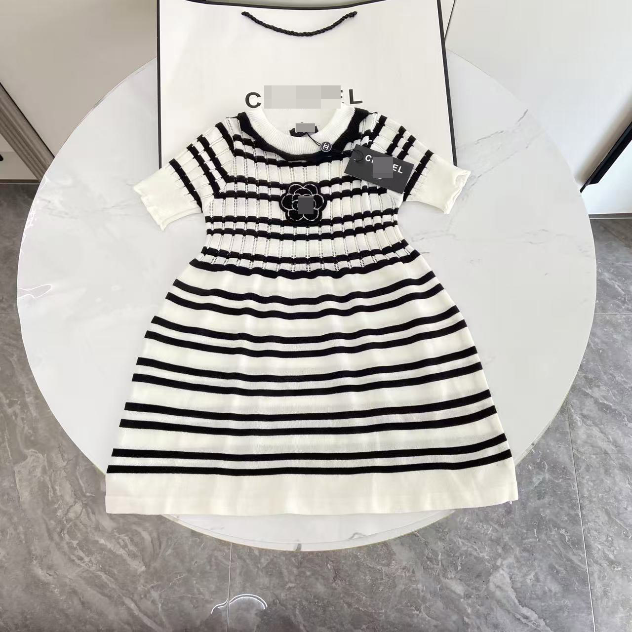 Girls Korean Style Summer Kidsren's Skirt New Elegant Baby Style Stripesd Knitted 2025 Knitwear Dress