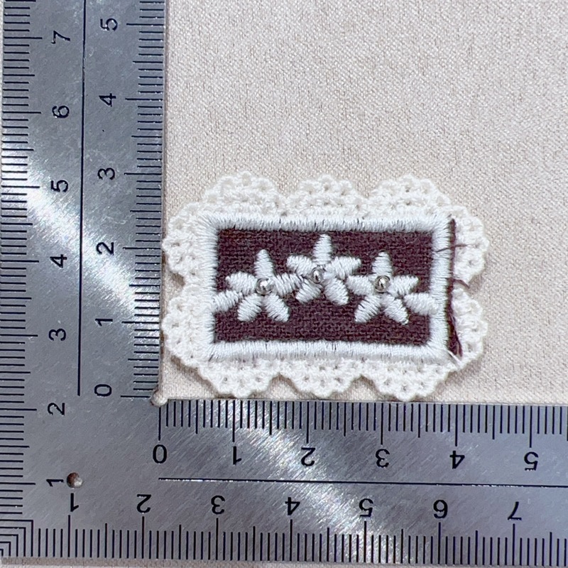 漫画かわいい刺繍花布ラベルレースメッシュガーゼステッカー diy 子供のファッショナブルな衣類バッグアクセサリー|undefined