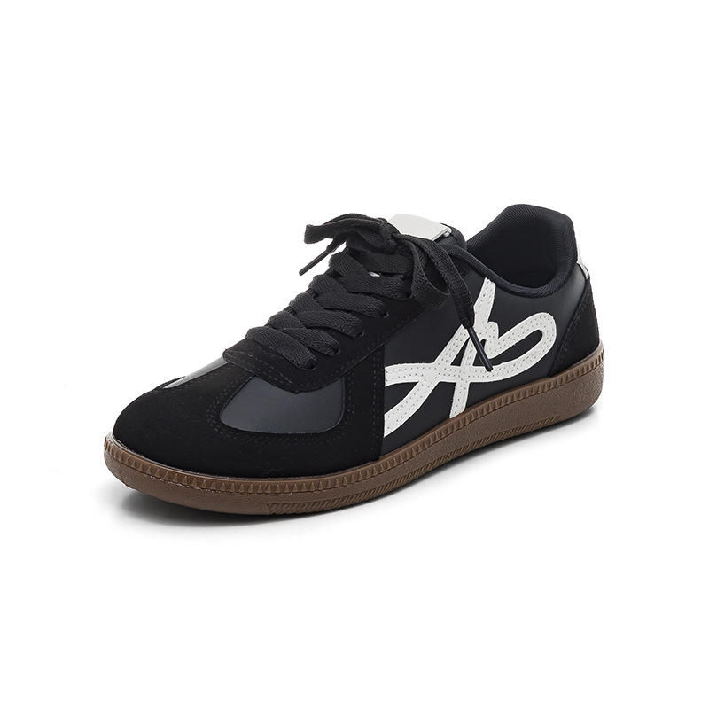 Hombres y mujeres retro plano Agande zapatos de entrenamiento de otoño nuevos zapatos casuales suaves zapatos deportivos pequeños zapatos de skate blanco F8863
