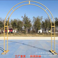 新しい結婚式の小道具鉄ダブルポールアーチフラワースタンドステージ背景装飾結婚式屋外芝生ラウンド鉄スタンド
