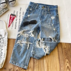 【現物】日系中古子供服子供の前後に穴を開けて古いジーンズのズボンを作る