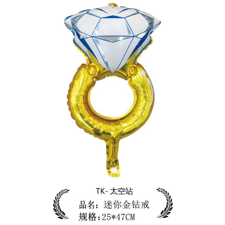Anillo de diamante de oro