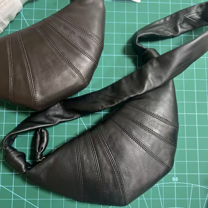 Croissant Bag Ode Bag Sheepskin Bag Niche Lazy Dumpling Bag 2024 Spring and Summer New Women's Bag Genuine Leather Crossbody Bag Croissant Bag Ode Bag Sheepskin Bag Niche Lazy Dumpling Bag 2024 Spring and Summer New Women's Bag Genuine Leather Crossbody Bag