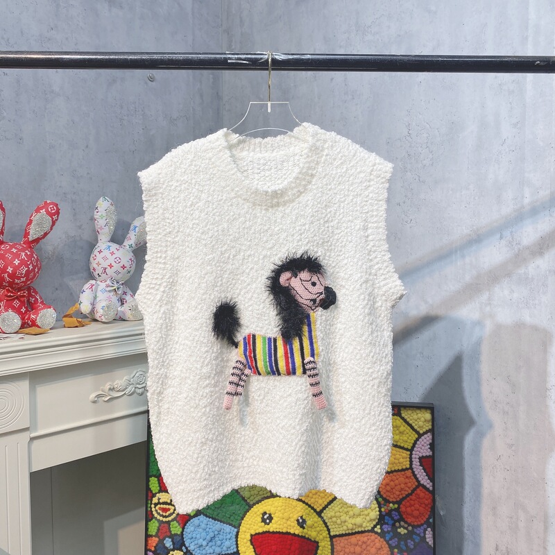 White soft vest 2022 early autumn new hand hook lion zebra camel velvet woolen sleeveless top vest