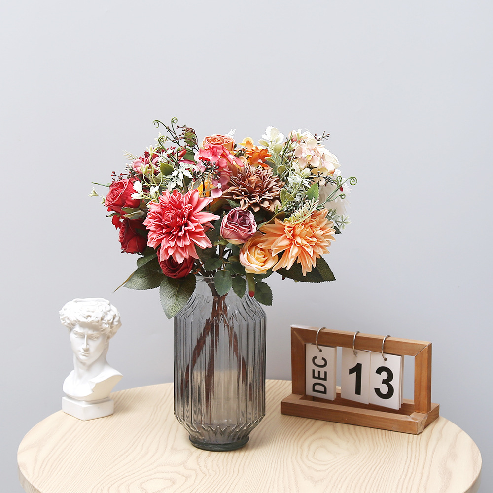 Simulación de flores de rosa de Dalian nuevos productos transfronterizos bodas de mano accesorios de fotografía floral fábrica de decoración directa del hogar