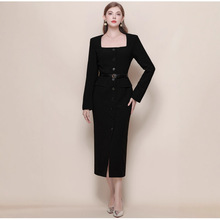 秋冬新款女装黑色性感方领长袖城市通勤OL连衣裙气质收腰显瘦