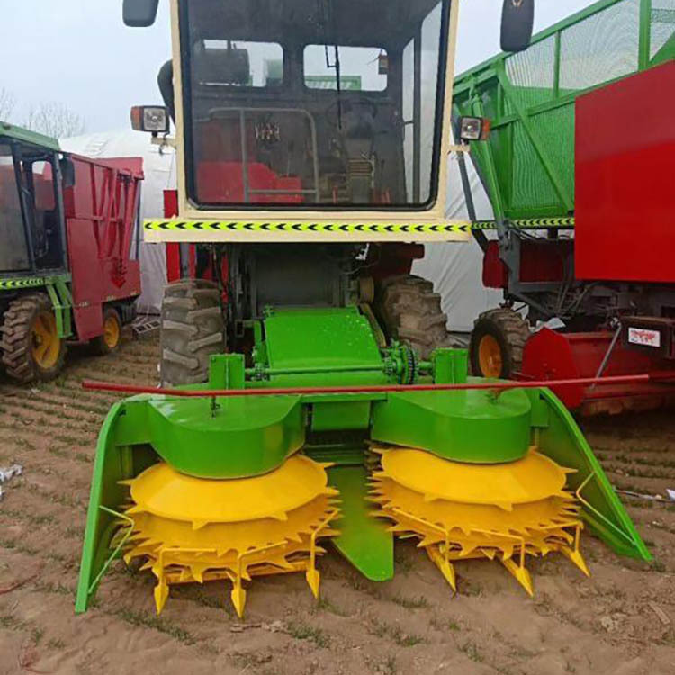 粉碎青储机 出售履带式青储机 牧草水稻青储机 价格合理