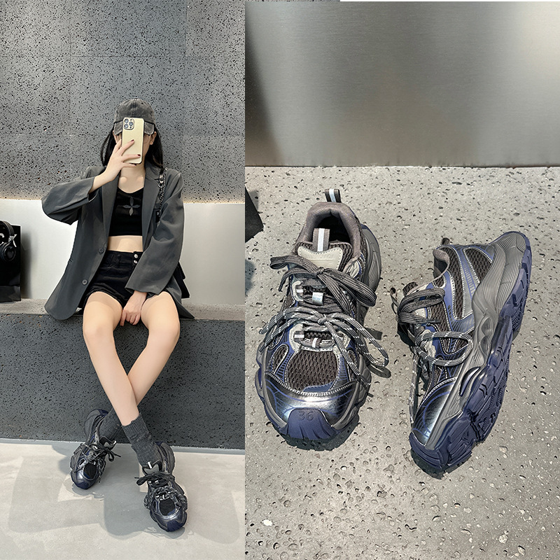 2025 New Autumn 14th Geration Dad M, Niche High-End Feel, Retro Distressed Thick-Soled Casual Shoes For Couples,_voghion.com