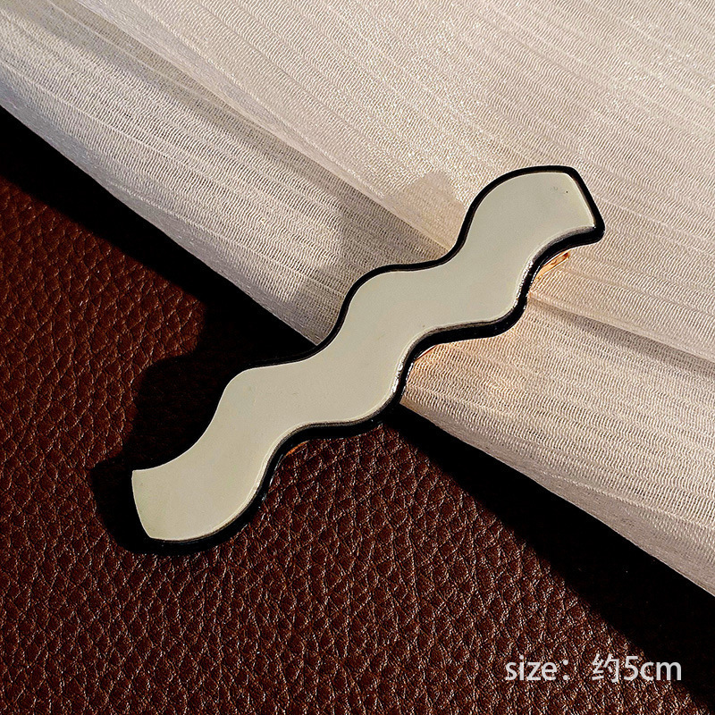 5 horquillas dobladas blancas @