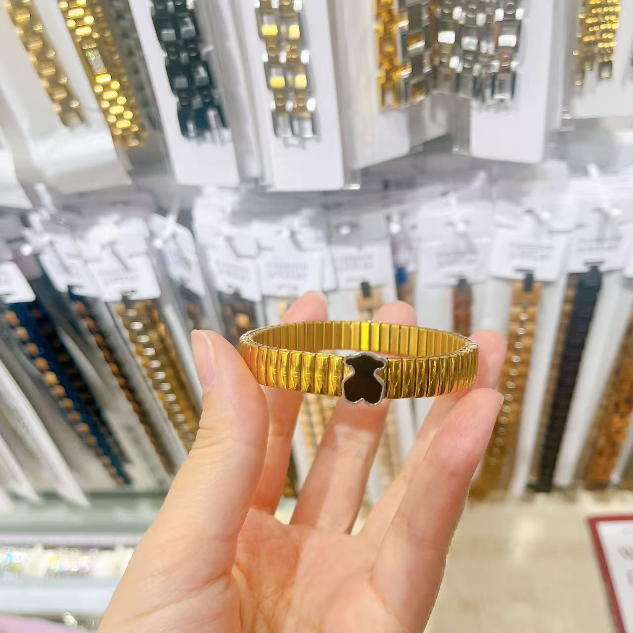 No desvanecerse transfronterizo oso pulsera de acero inoxidable elástica ligera pulsera de lujo chapado al vacío 18K cadena de reloj