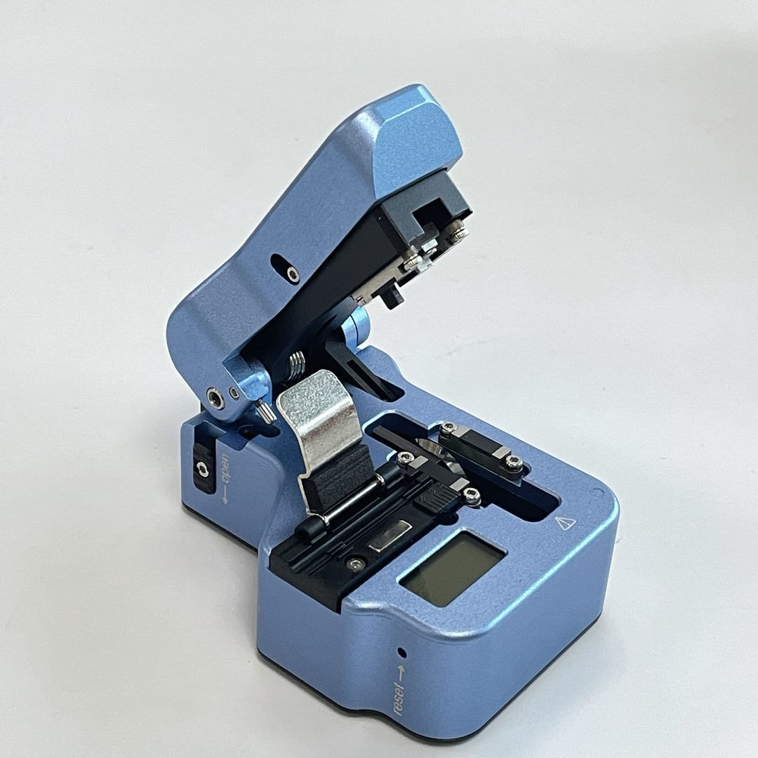 �����������и��һ��ʽ���۽����˵�һ��ѹ�����и�Զ��ص�