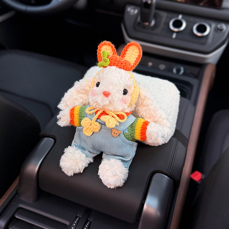 Caja de apoyabrazos de coche de conejo creativo caja de pañuelos de papel de dibujo almacenamiento en coche 2024 nuevo sentido muñeca de coche felpa femenina image 6