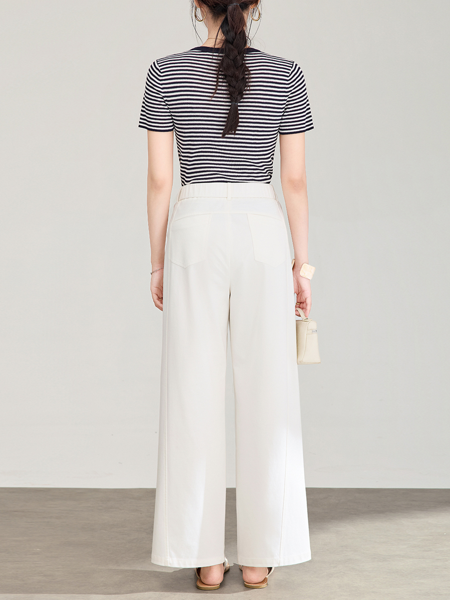 Quần culottes nữ ống rộng dáng lười, chất liệu tencel cotton mềm mại, cạp cao suông nhẹ — Xanh lông mòng đen