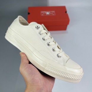 �߰汾����1970s��Ȼ�׽����͎��򻯵׷���Ь��Ůͬ��һ�����l