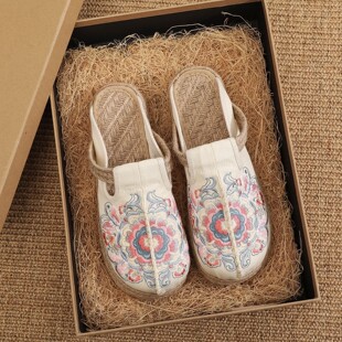 2025 Summer Baotou Half Slippers Retro Ethnic Style Cotton and Linen Embroidered Shoes Women's Flat Breathable Fisherman Shoes Can Be Worn Outside
