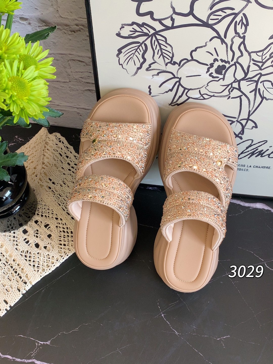 Giày thể thao nữ đế dày tăng chiều cao phong cách Pháp, thoáng khí đi biển mùa hè 3029 — đen, vàng chi tiết 5