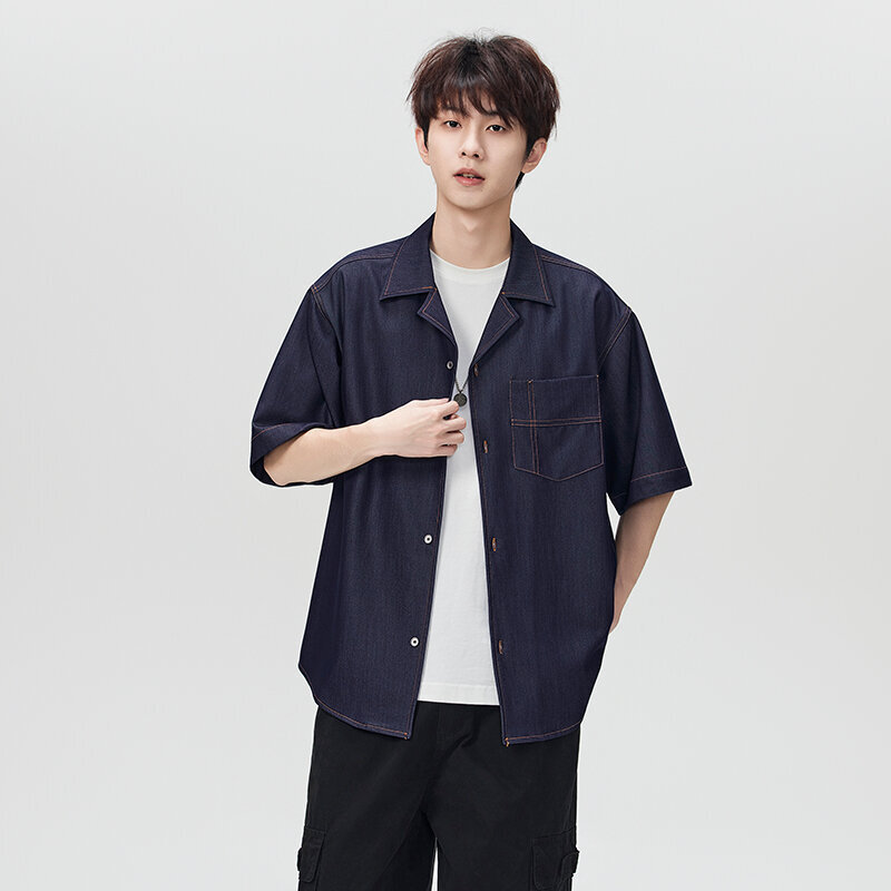 Nieuwe collectie zomer 2026: Japans retro denim overhemd met korte mouwen voor heren, casual en stijlvol, met Cubaanse kraag._voghion.com