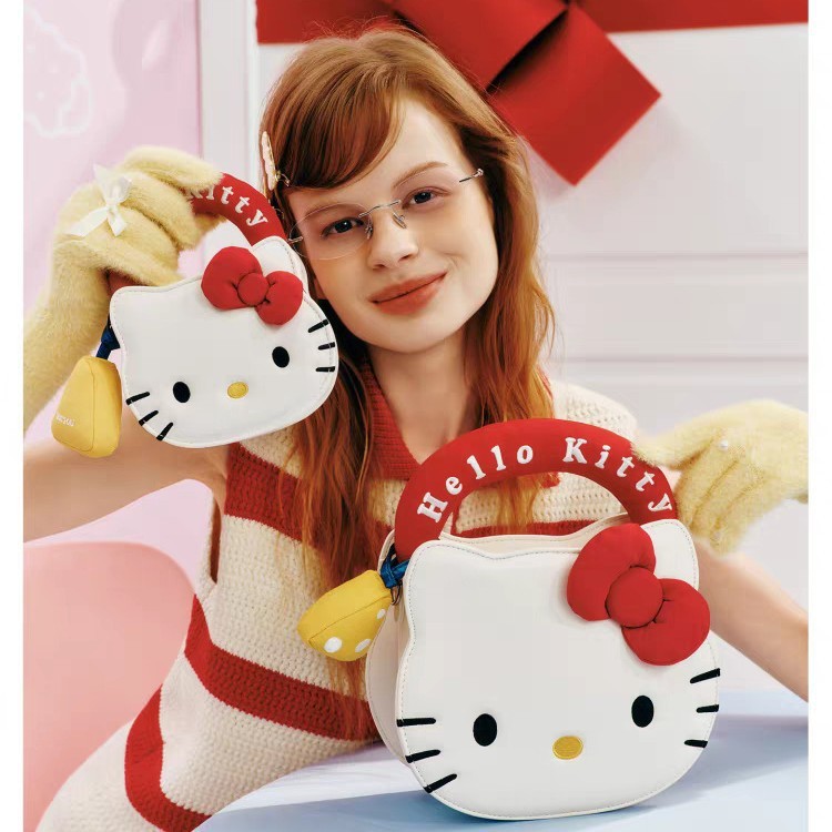 李兰迪同款TOUTOUHelloKitty三丽鸥哈喽kt凯蒂猫斜挎包生日礼物女|undefined