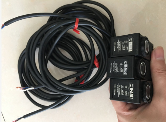 春田谷销售LX-101-P神视SUNX色标传感器 全新质出售