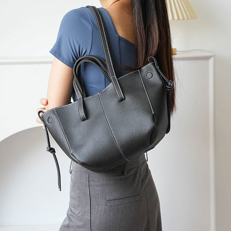 Versatile Women's Hobo Shoulder Bag Large Capacity Fashion Tote_voghion.com