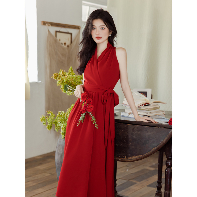 Retro Hong Kong Style Red Halterneck Dress, Waist Slimming Look Hepburn Style Mid-Length Dress, Wedding Registration Toast Dress, Vacation Retro Hong Kong Style Red Halterneck Dress, Waist Slimming Look Hepburn Style Mid-Length Dress, Wedding Registration Toast Dress, Vacation