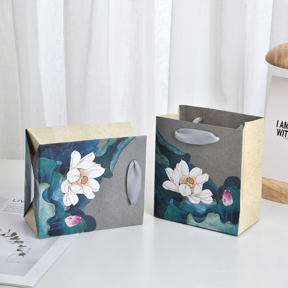 25g Weight Jewelry Packaging Bags Jewelry Making Type Jewelry Packaging Bags Classification 1 Piece Quantity Daily Occasion Flower Pattern Chinoiserie Style Chinoiserie Flower Jewelry Packaging Bags 2