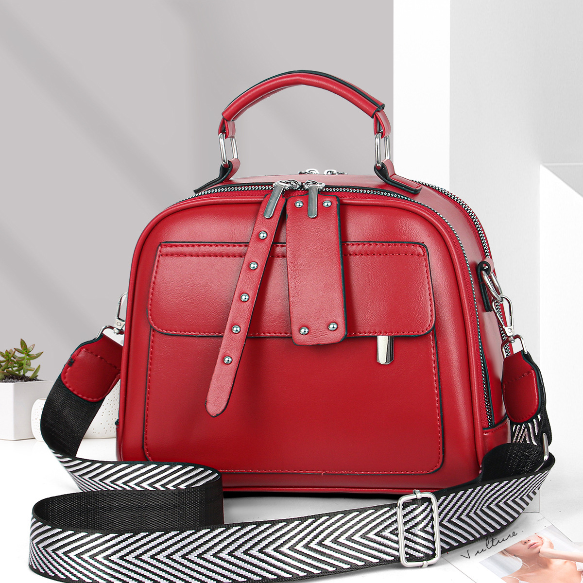Cross-border 2026 Factory Direct Sale Popular Women's Crossbody Leather Bag Large Capacity Fashionable Simple Trendy_voghion.com