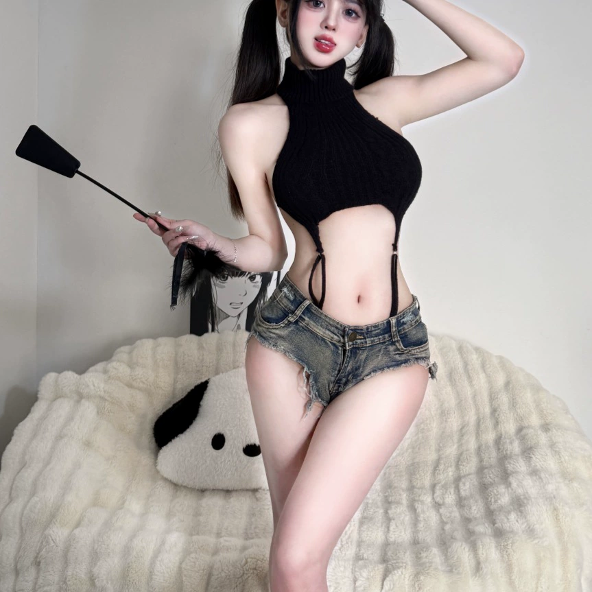Sexy base short fitted knitted design vest sleevless, lifting effect