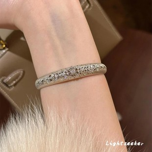 �й������������z�U�ջ������CŮ��ʽ�ع��ٽz�����