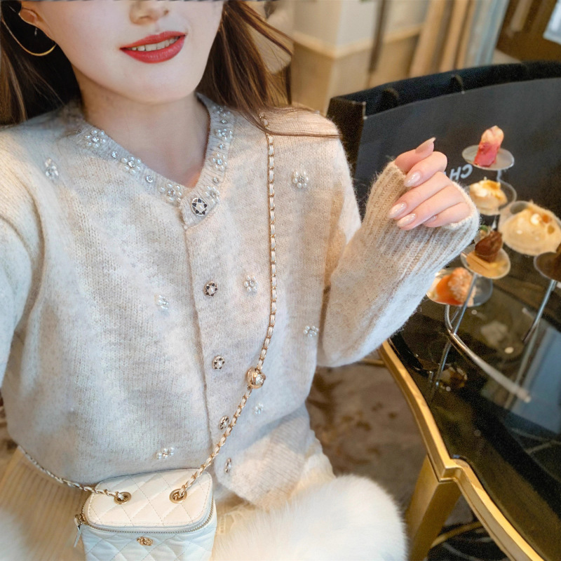 重工钉珠毛衣高级设计感洋气针织衫女春秋2025新款外穿开衫外套潮|undefined