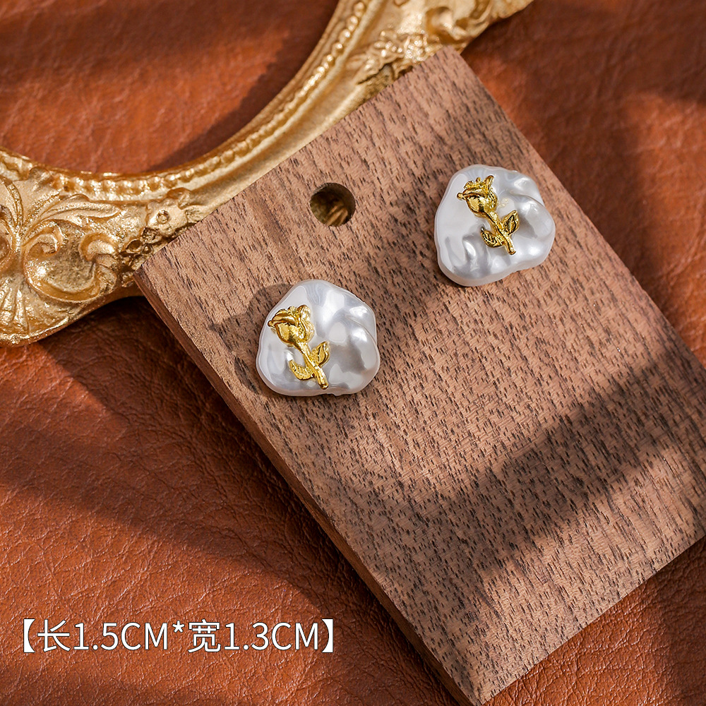 Fashionable earrings, silver 925 sample