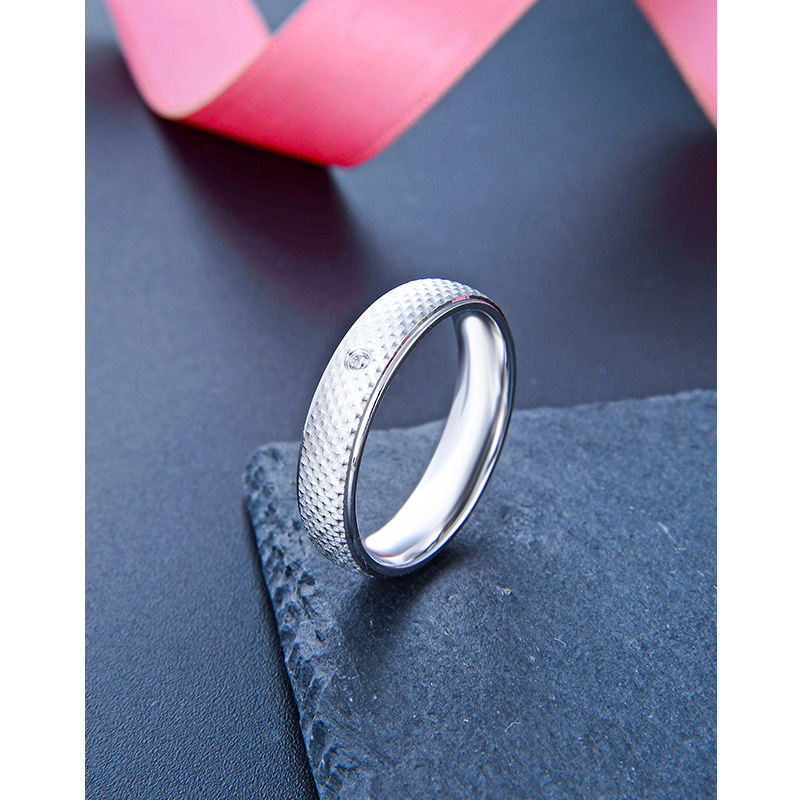 Anillo de plata de ley 925 anillo femenino de los hombres personalidad de la moda de la pareja diseño de nicho anillo de dedo índice de un solo diamante de alta calidad