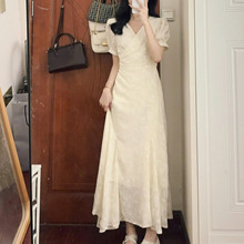 新中式轻国风白色碎花连衣裙子女装2024新款夏季茶歇法式气质长裙