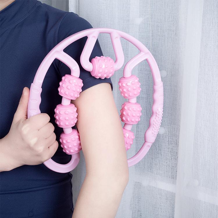 ヨガの7輪のリングの足のマッサージ器のローラーのやせた腕の足の筋肉は補助的に手足の筋肉の経絡を緩めます。|undefined