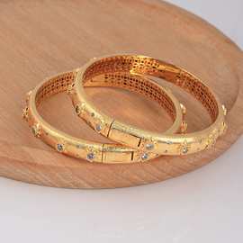 意大利布家镶钻拉丝手镯女 18k百搭轻奢复古帝王绿手镯饰品批发