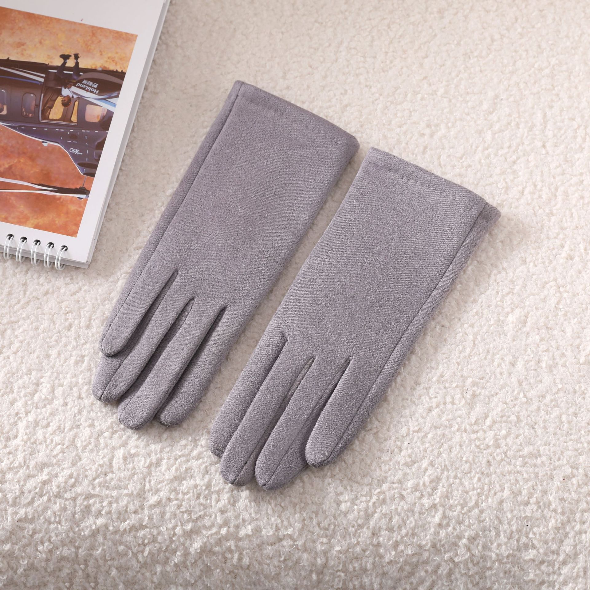 Japón y Corea del Sur simple viento sólido guantes de terciopelo de gamuz al aire libre calentamiento ciclismo a prueba de viento pantalla táctil guantes al por mayor