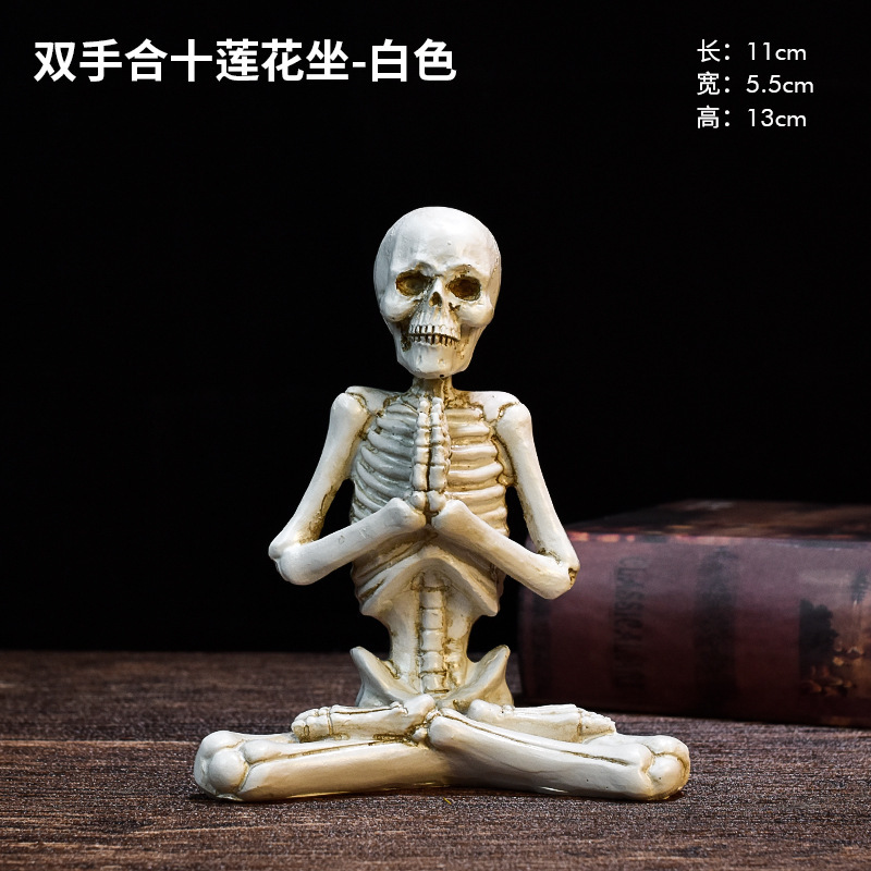 Halloween Resina Yoga Esqueleto Meditación Escritorios en blanco y negro Sala de estar Adornos de resina Grasa Decoración Artesanía