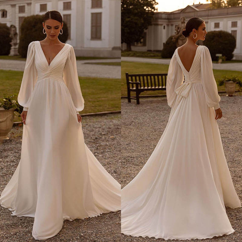New Chiffon Wedding Dress V-Neck Split Exposed Legs Trailing Bohemian Style Skirt Beach Exterior Photo