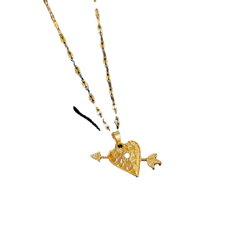 Collana Light Luxury Full Diamond Micro-intarsied Zircon Personality Arrow Through The Heart Pendant Copper Electroplate Real Gold Ins Wind_voghion.com